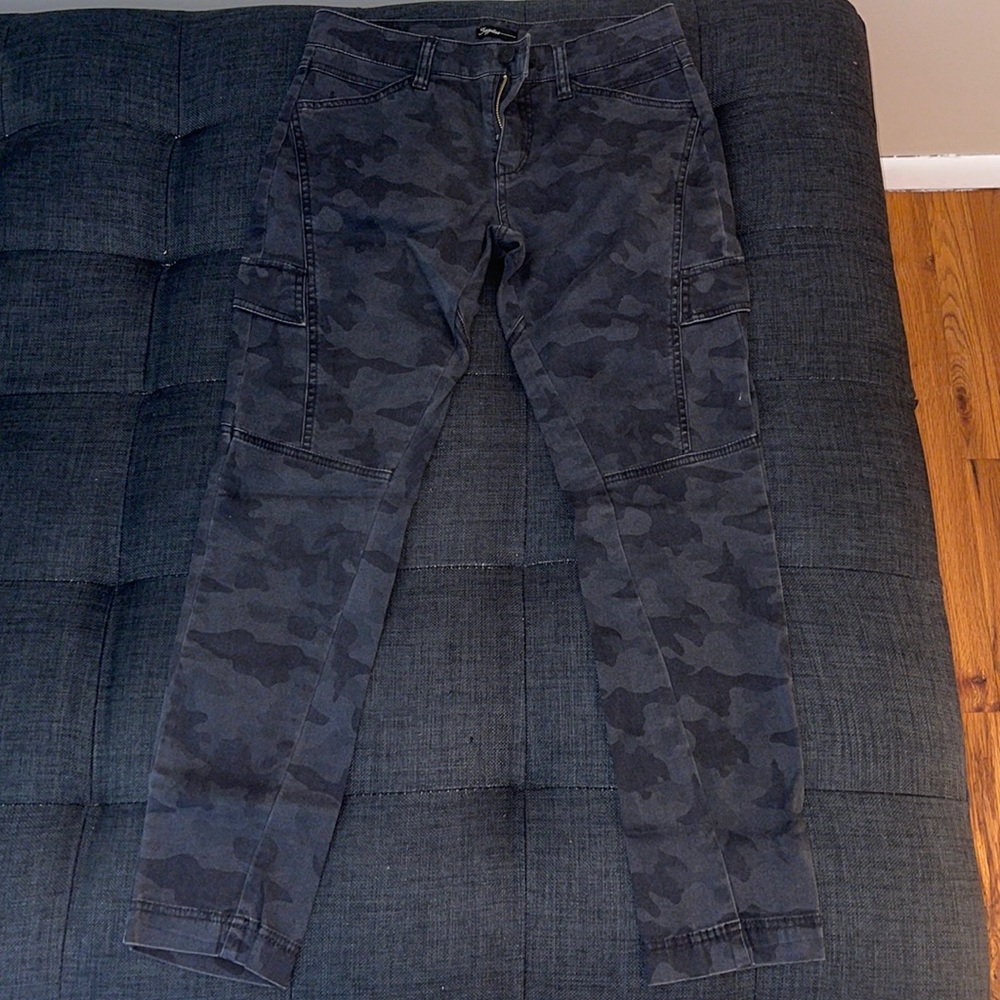 Supplies Camouflage Pants